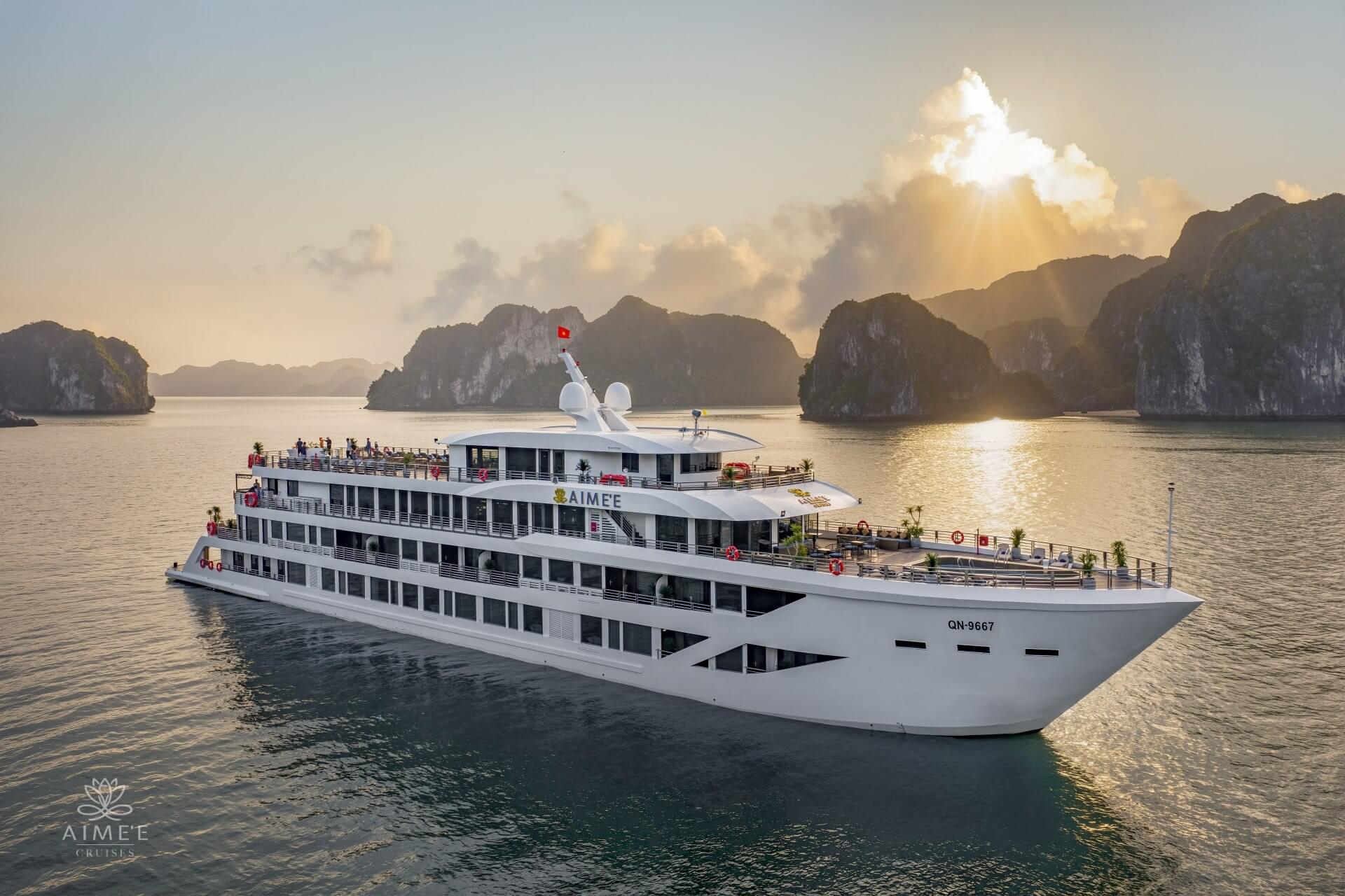 Du thuyền 6 sao Aime’e Cruises