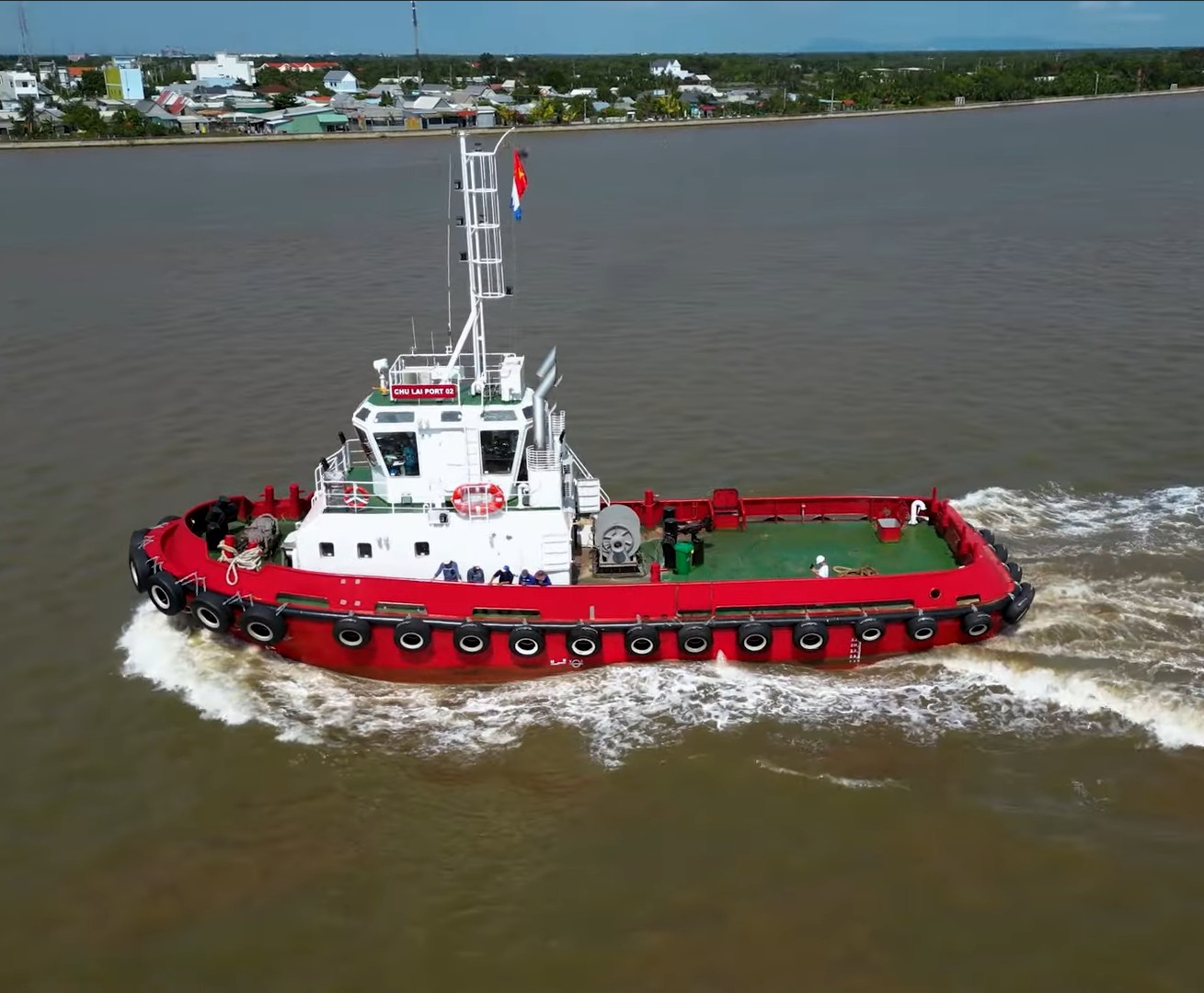 Tàu lai dắt Chu Lai Port 02