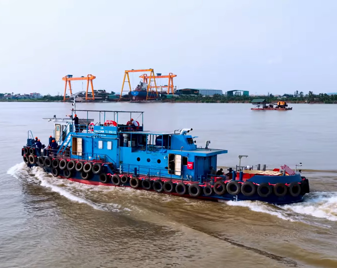 Tàu lai dắt Vinacomin TD056-03